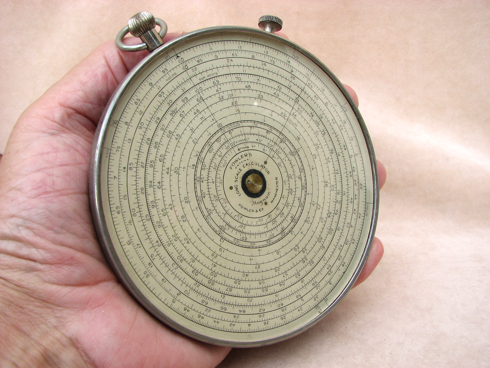1930's Fowlers Magnum Long Scale calculator in leather case